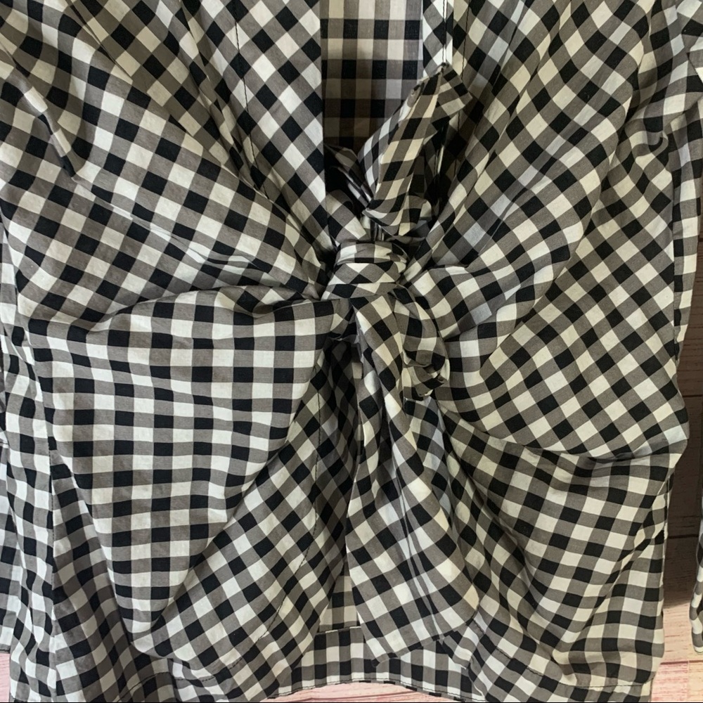 Neiman Marcus Tie Front Black & White Blouse‎ Small - Picture 2 of 4